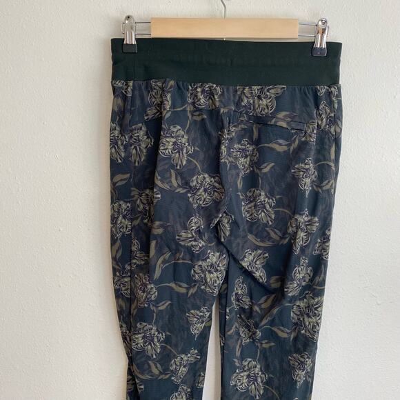 Athleta Women's Pants Trekkie North Printed Jogger Floral Leaf Ripstop Green 2 - Picture 5 of 10